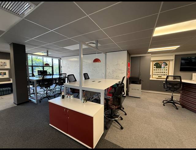 474M² OFFICE TO LET IN MELROSE ESTATE